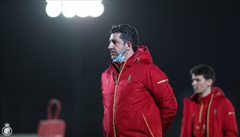 بعد رحيله عن النصر.. اعتراف "مثير" من فيتوريا